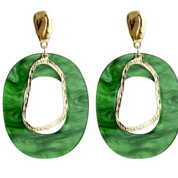 Exaggerated Geometric Round Green Acrylic Earrings - Picture 1 of 1
